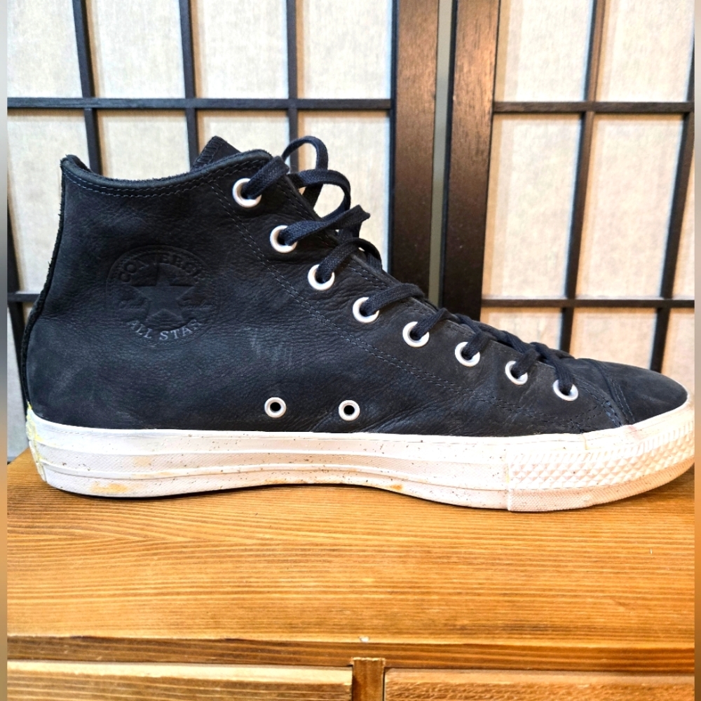 Blk Leather Chuck Taylor All-Stars - Sz 11